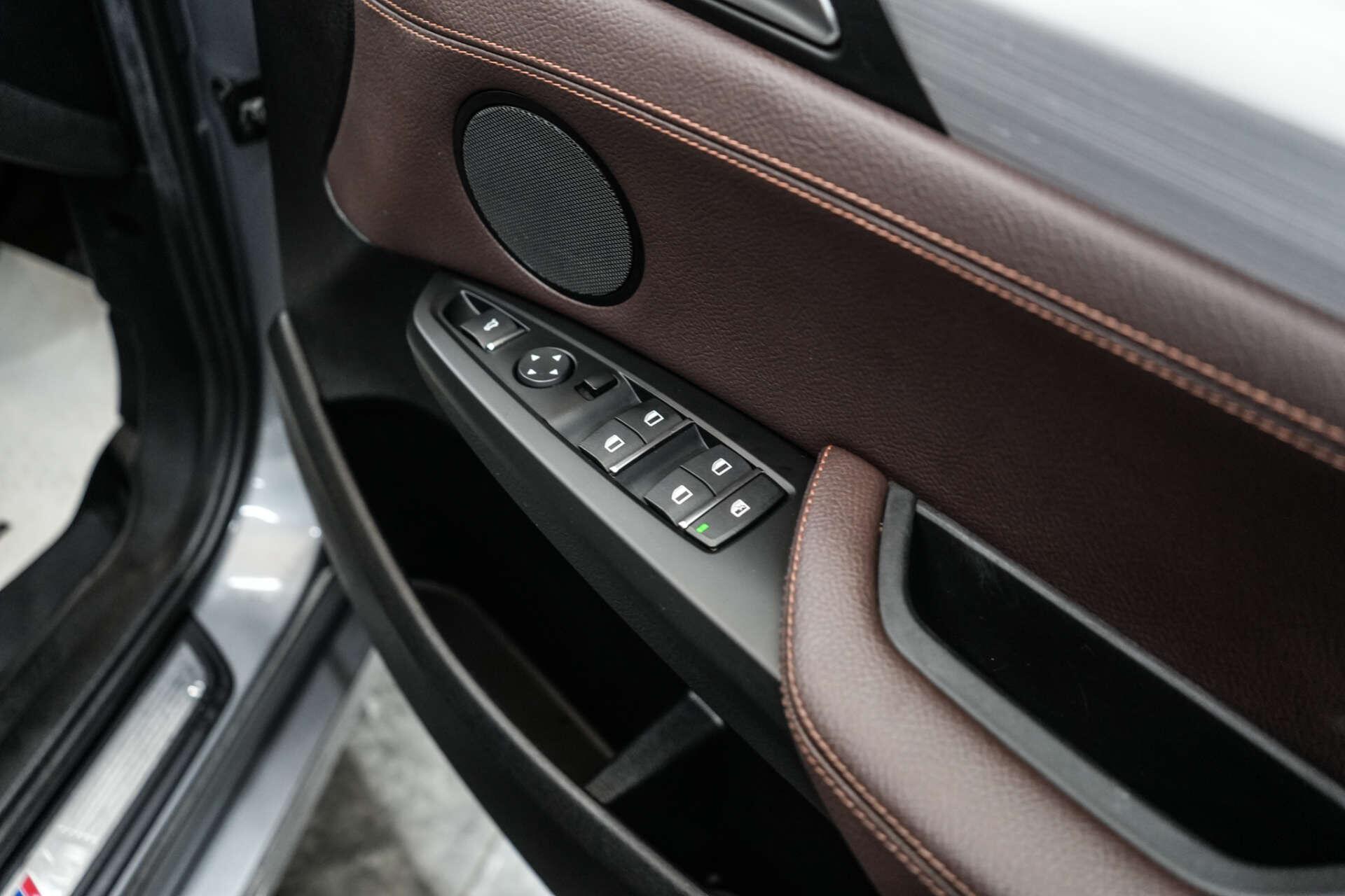 BMW X3 view 18