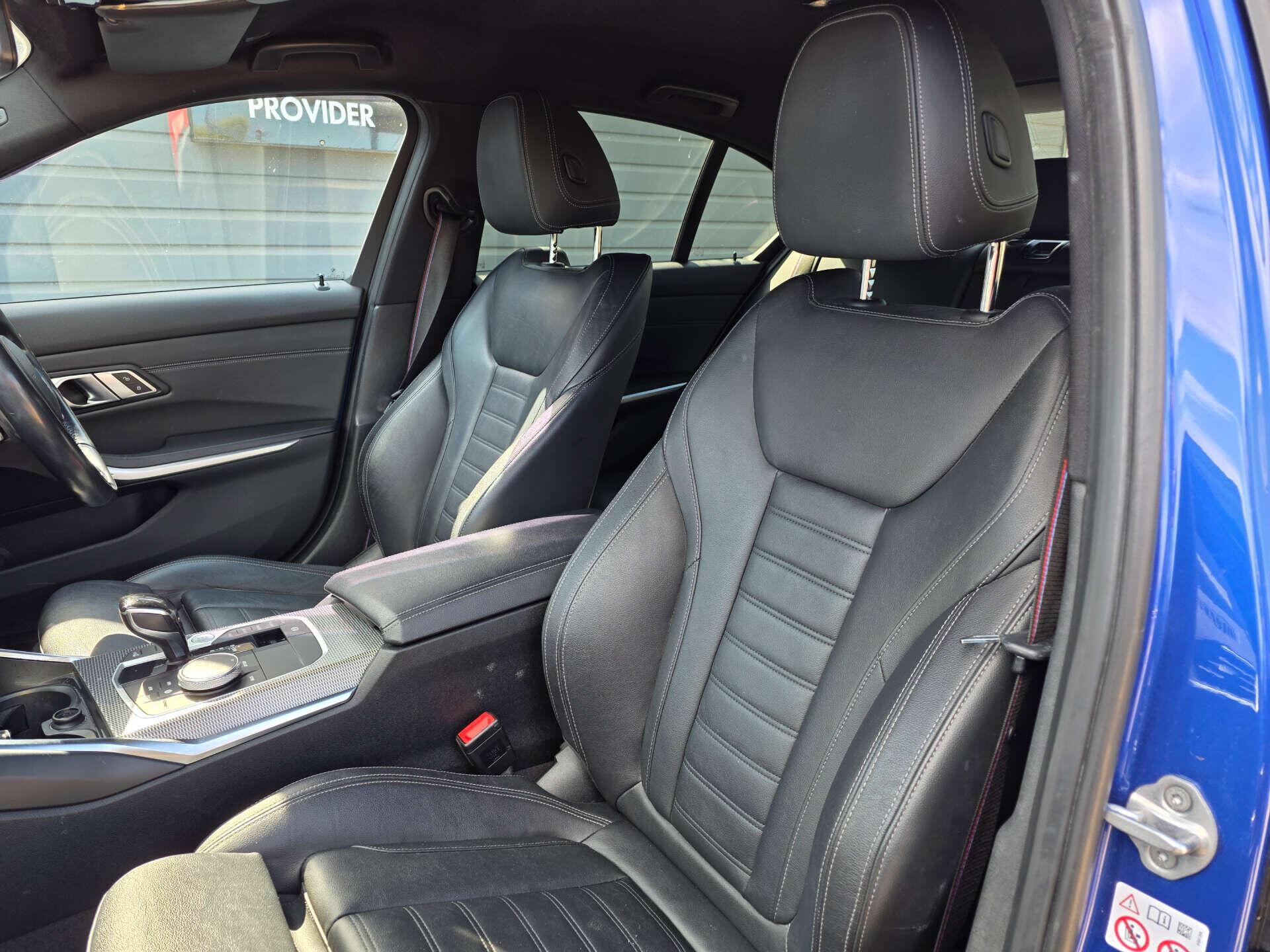 BMW 3 Series view 26