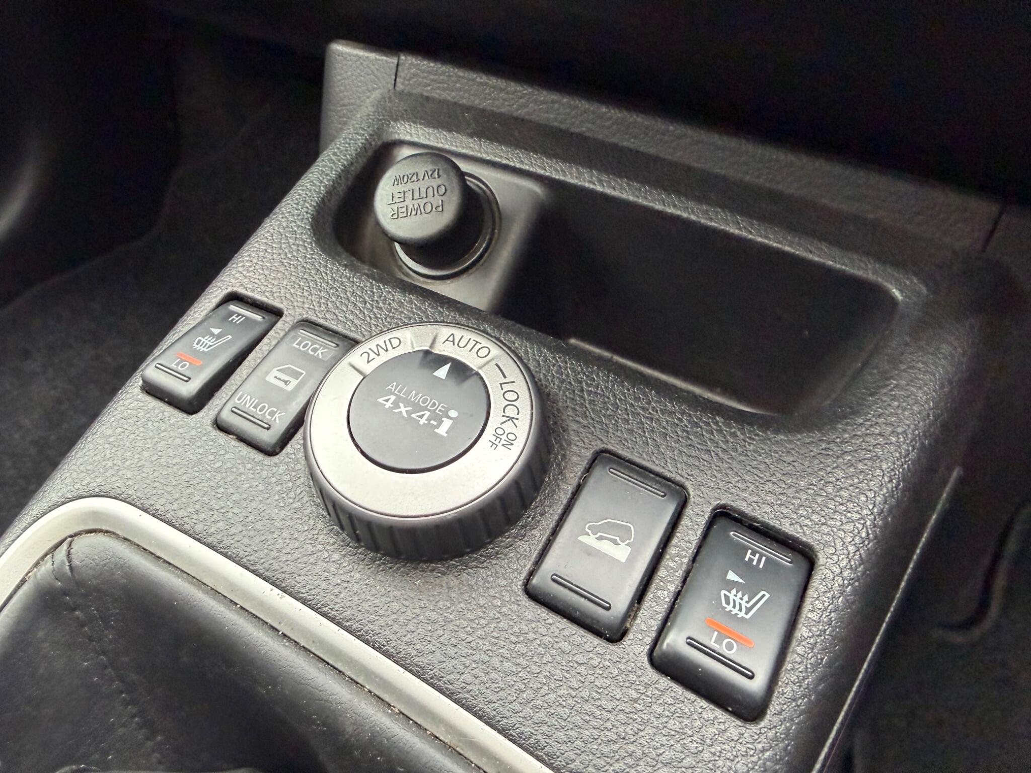 Nissan X-Trail view 34