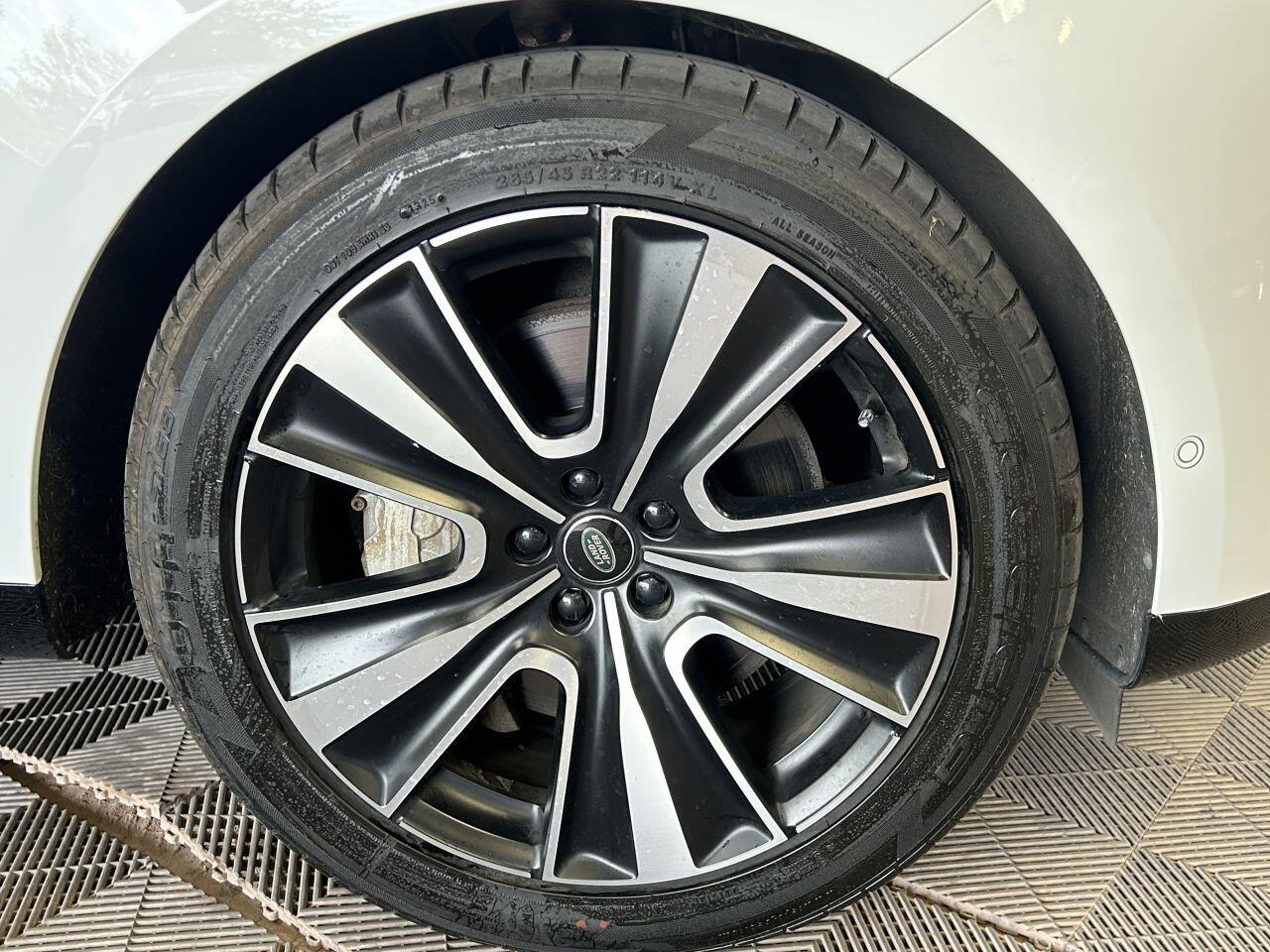 Land Rover Range Rover view 27