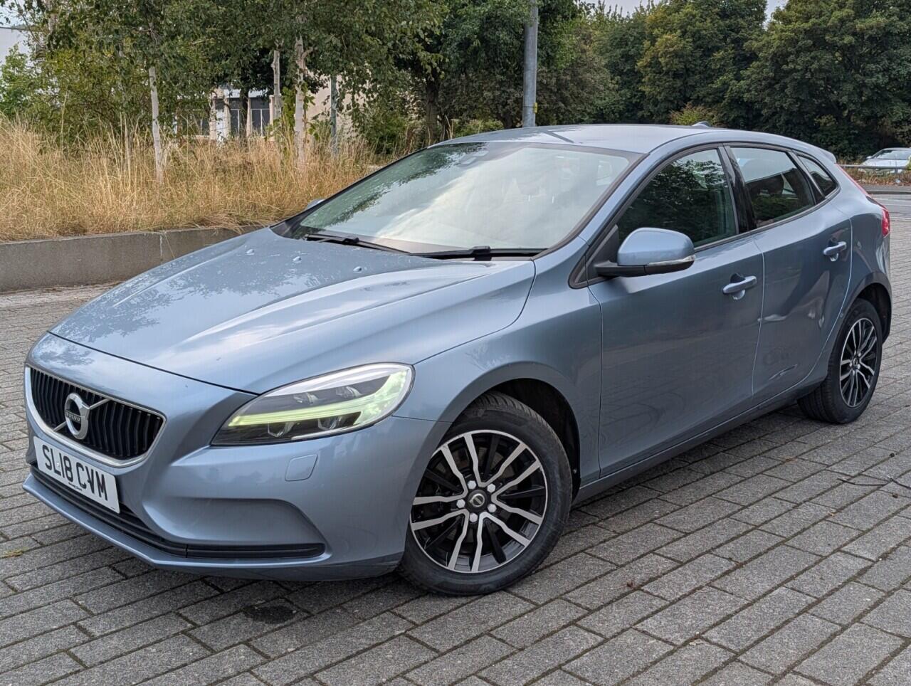 Volvo V40 view 24