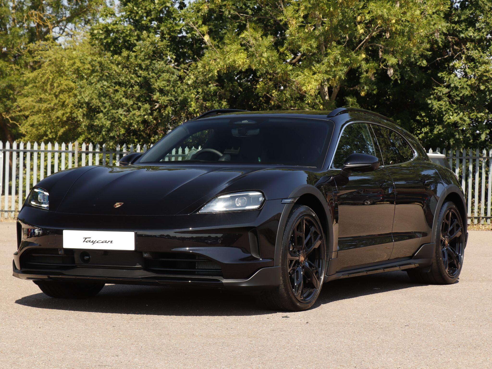 Porsche Taycan view 36