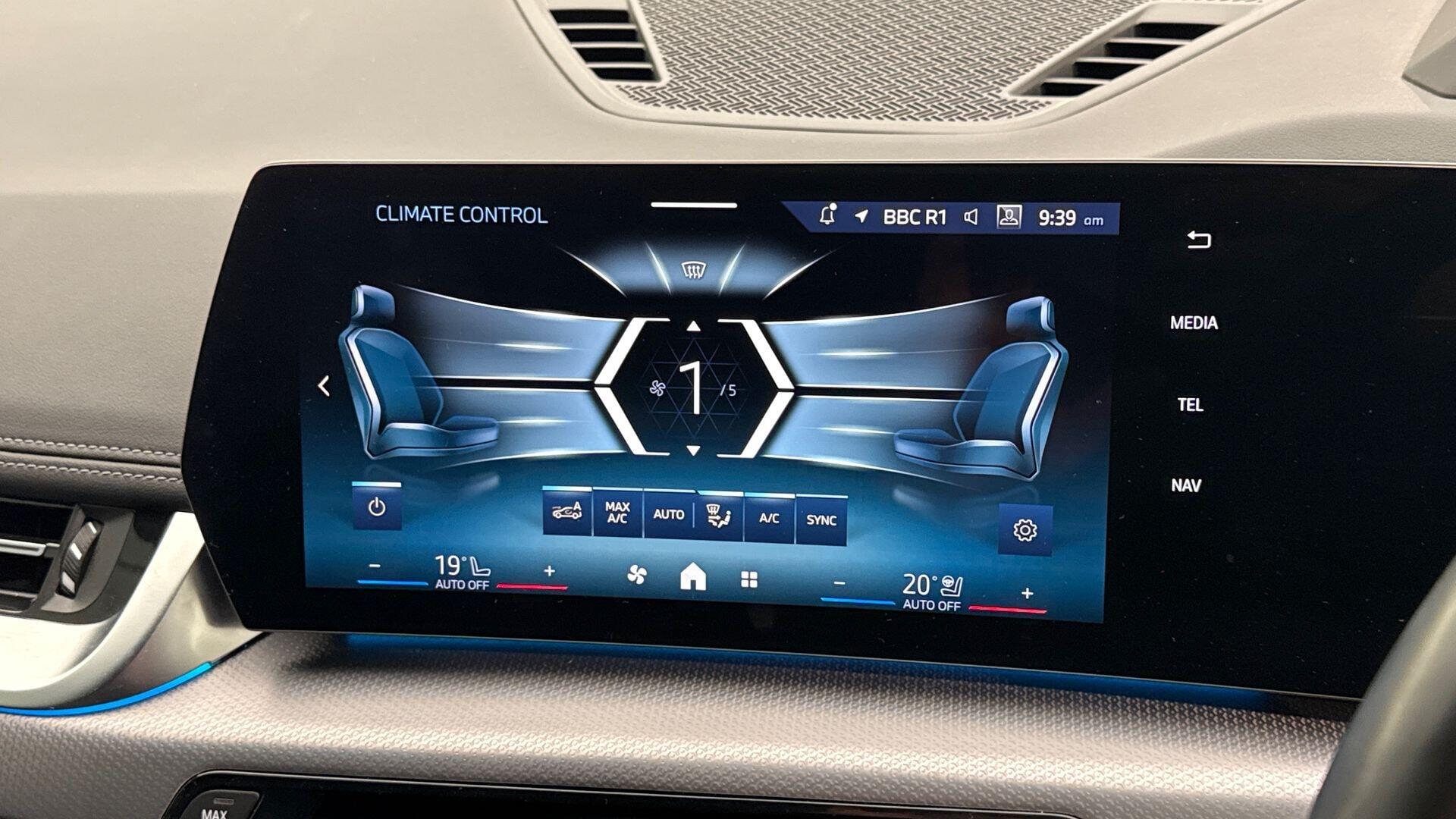BMW iX1 view 25