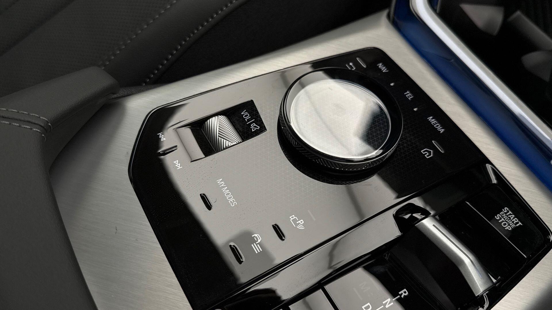 BMW X3 view 19