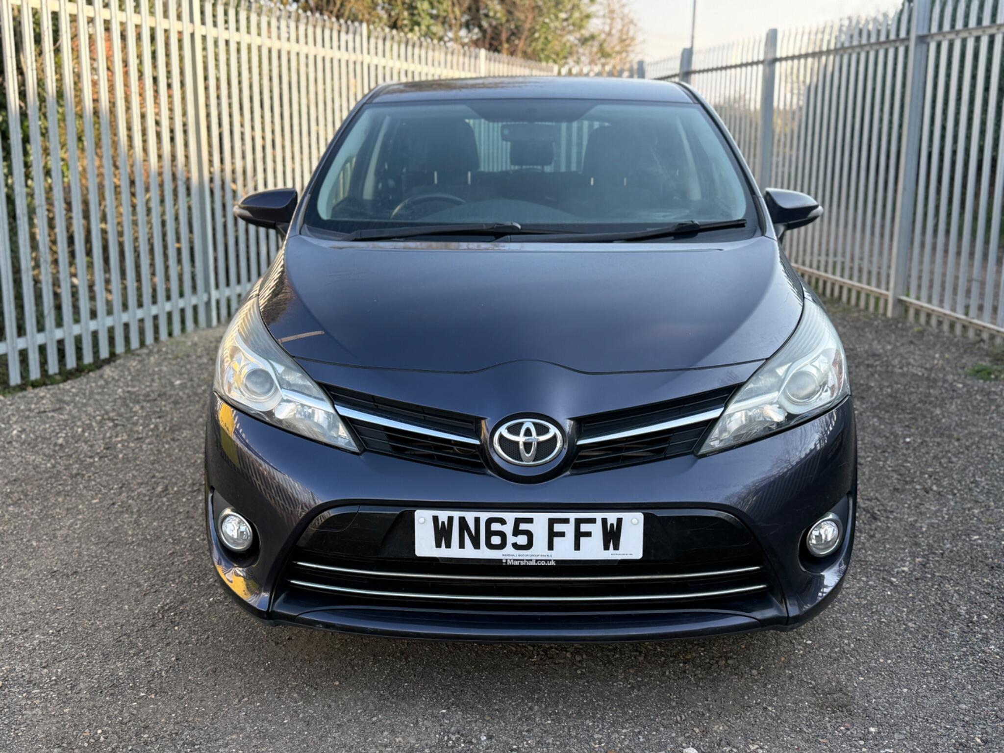 2015 Toyota Verso image 3