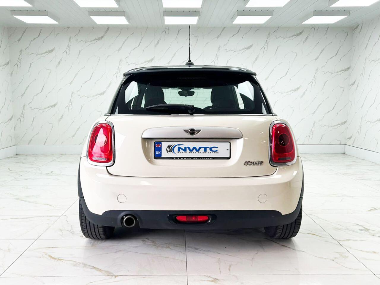 Mini Hatch view 10
