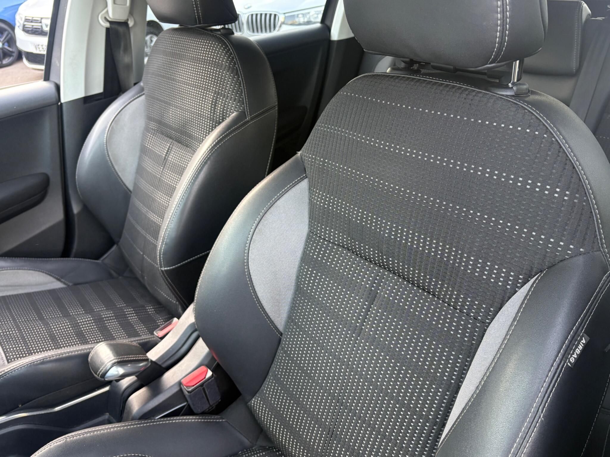Peugeot 2008 - Image 49