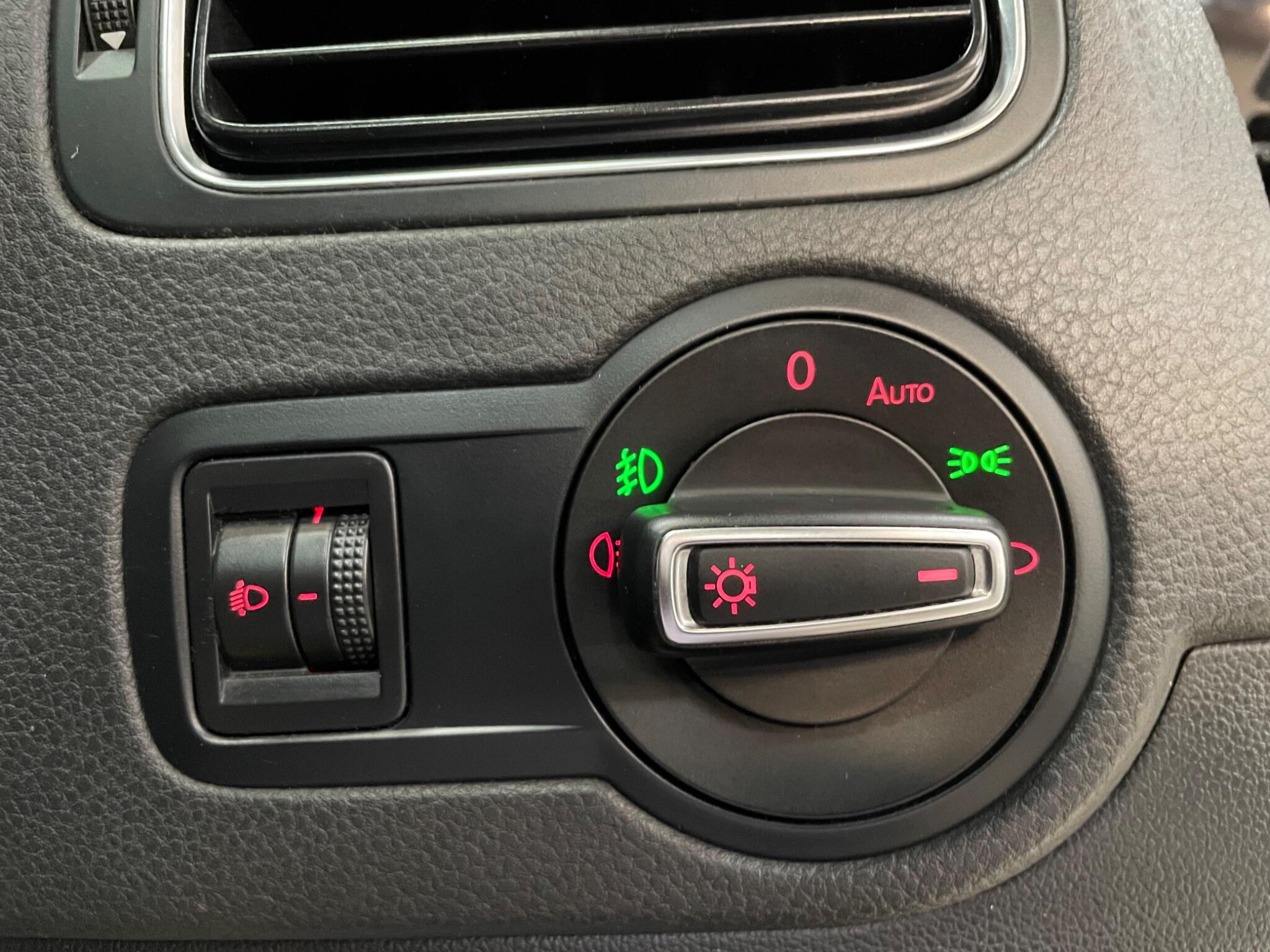 Volkswagen Polo view 21