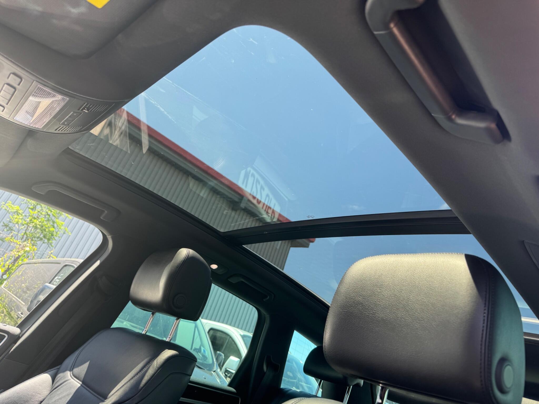 Volkswagen Touareg view 37