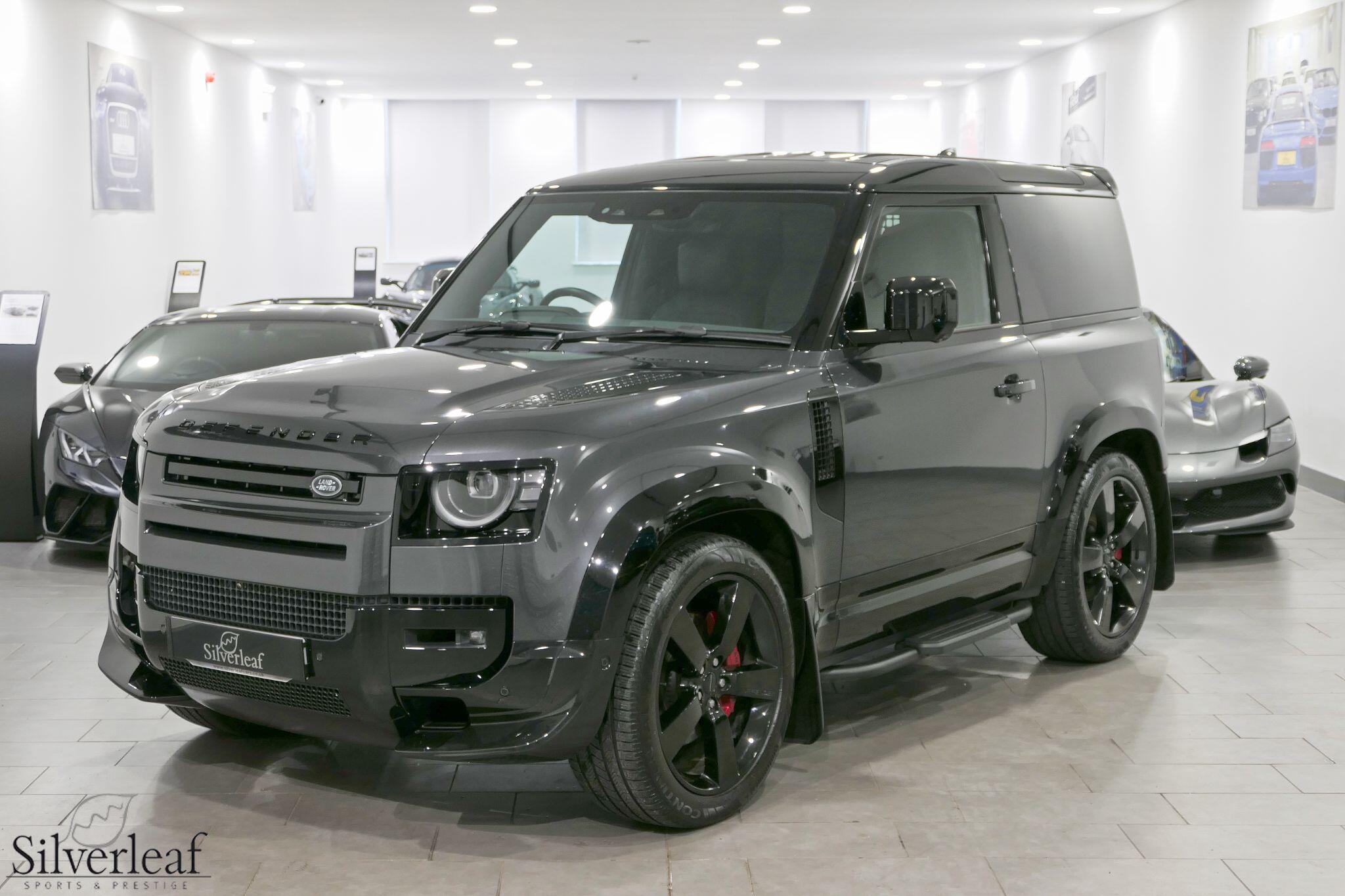 Land Rover Defender view 10