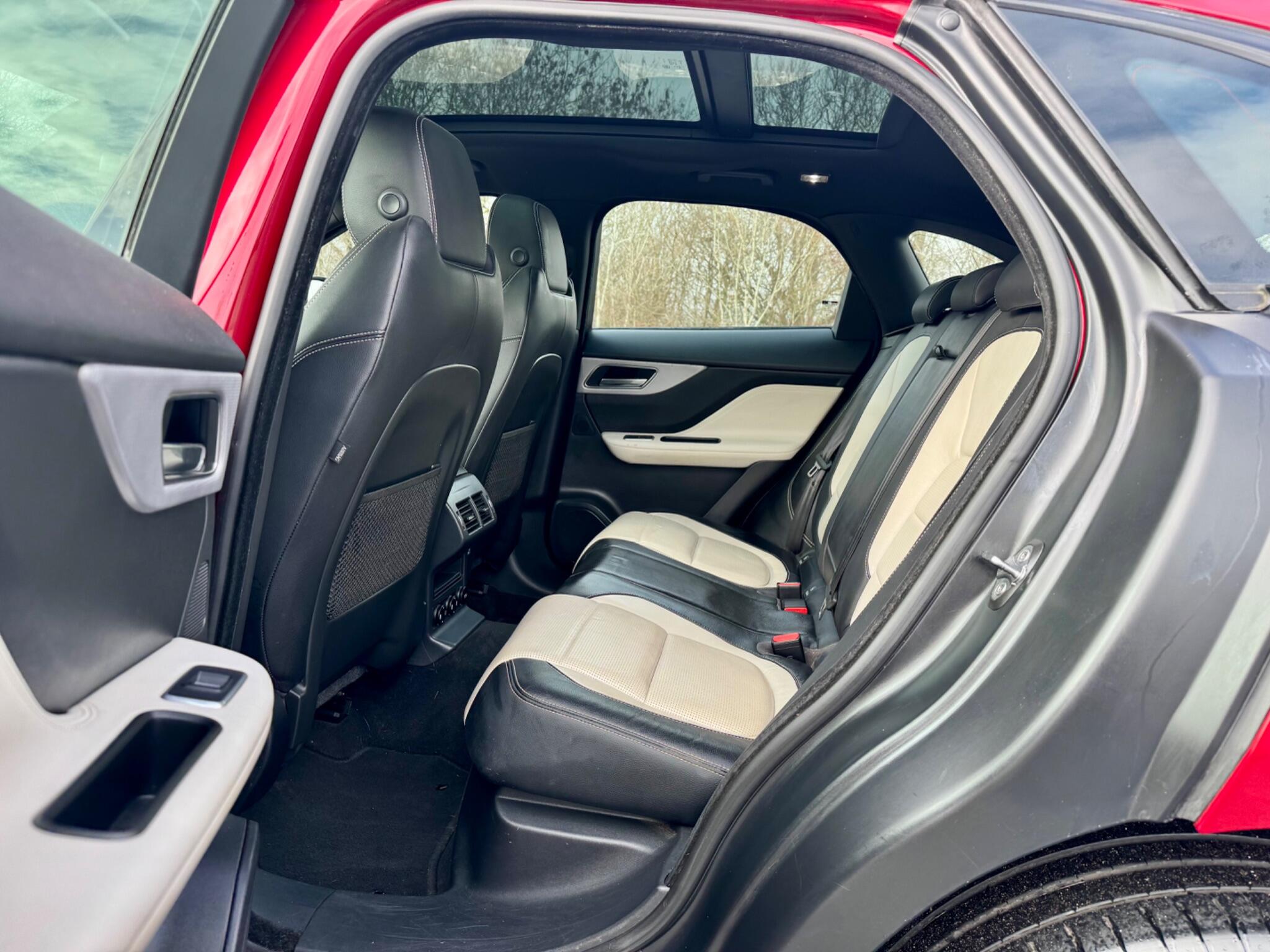 2018 Jaguar F-PACE 2.0 D180 R-Sport Auto AWD Euro 6 (s/s) 5dr • 39,000 miles image 13