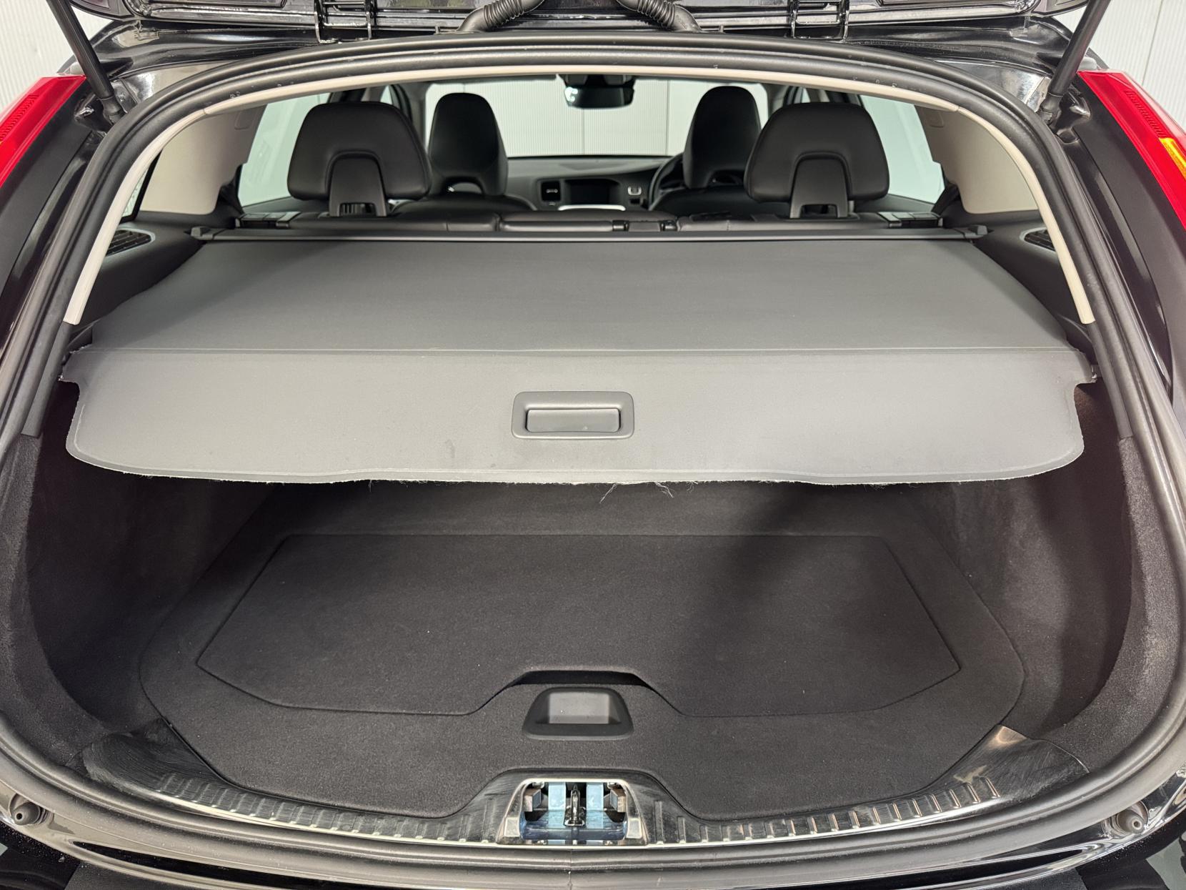 Volvo V60 view 76