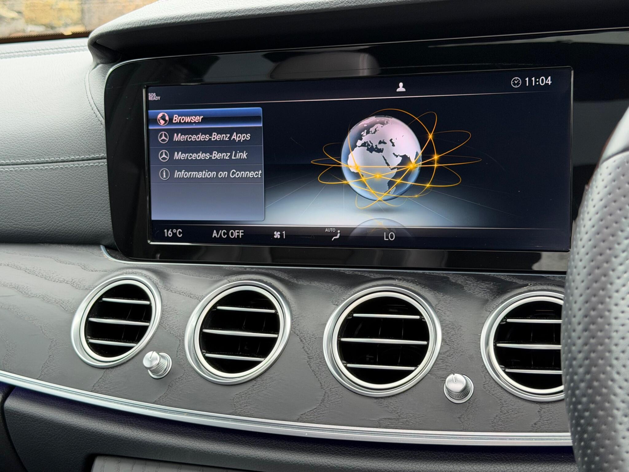Mercedes-Benz E-Class view 38