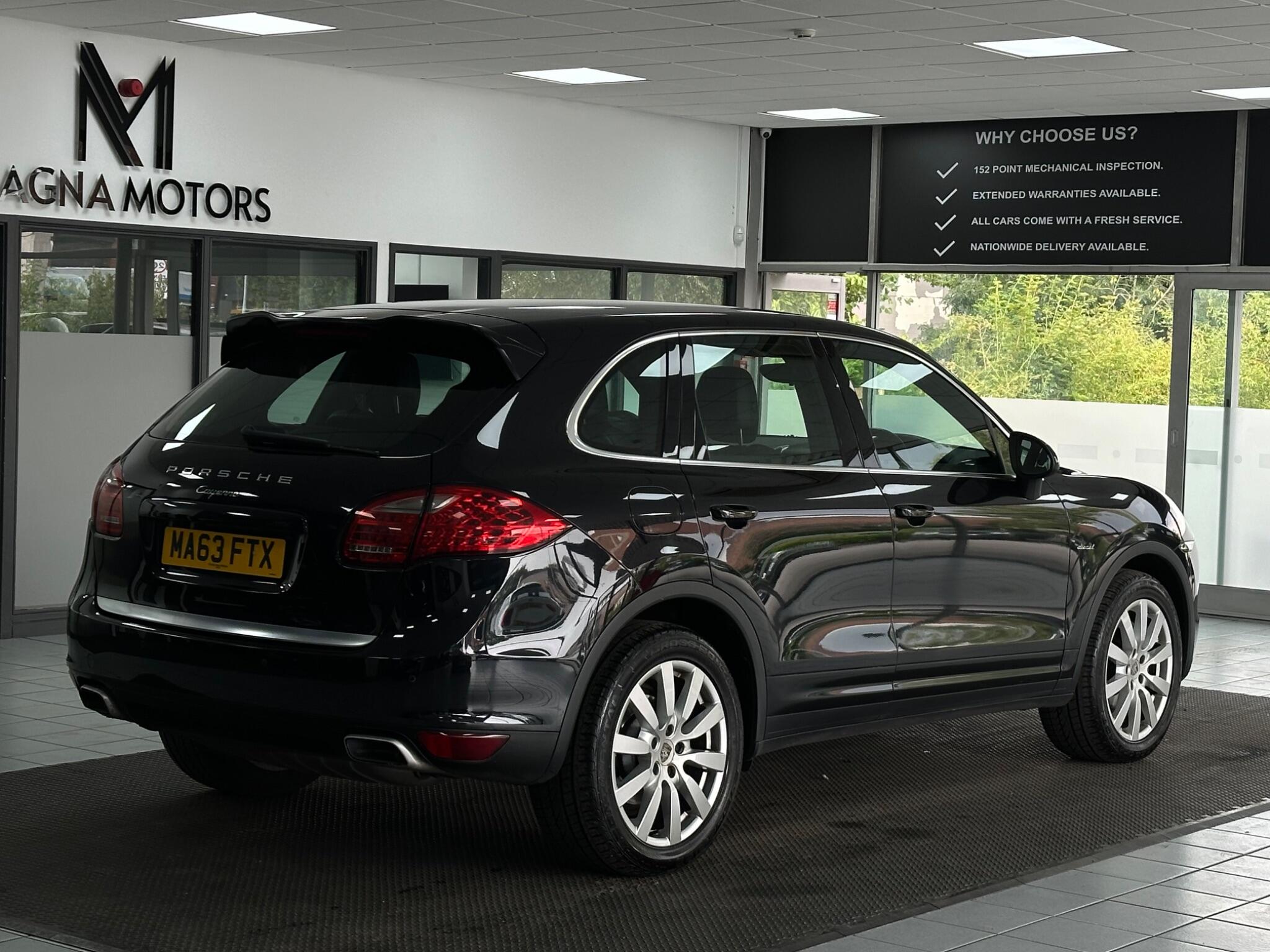 Porsche Cayenne view 14