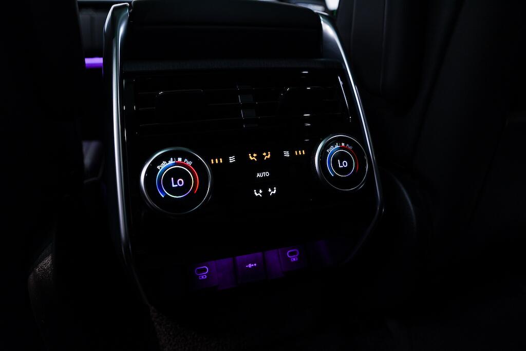 Land Rover Range Rover view 17