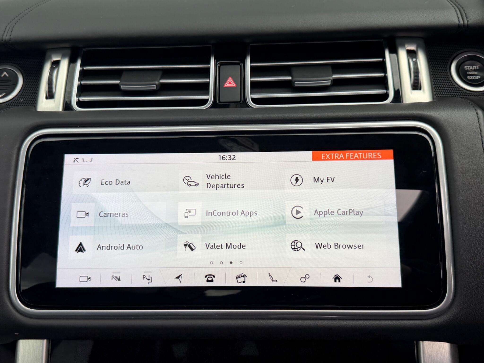 Land Rover Range Rover view 22