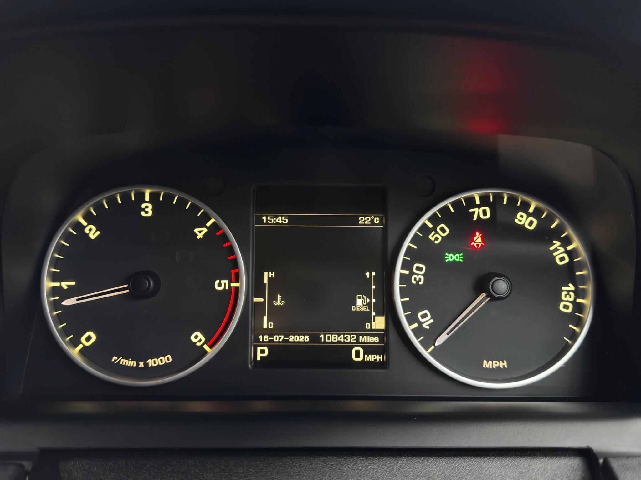 Land Rover Discovery view 22