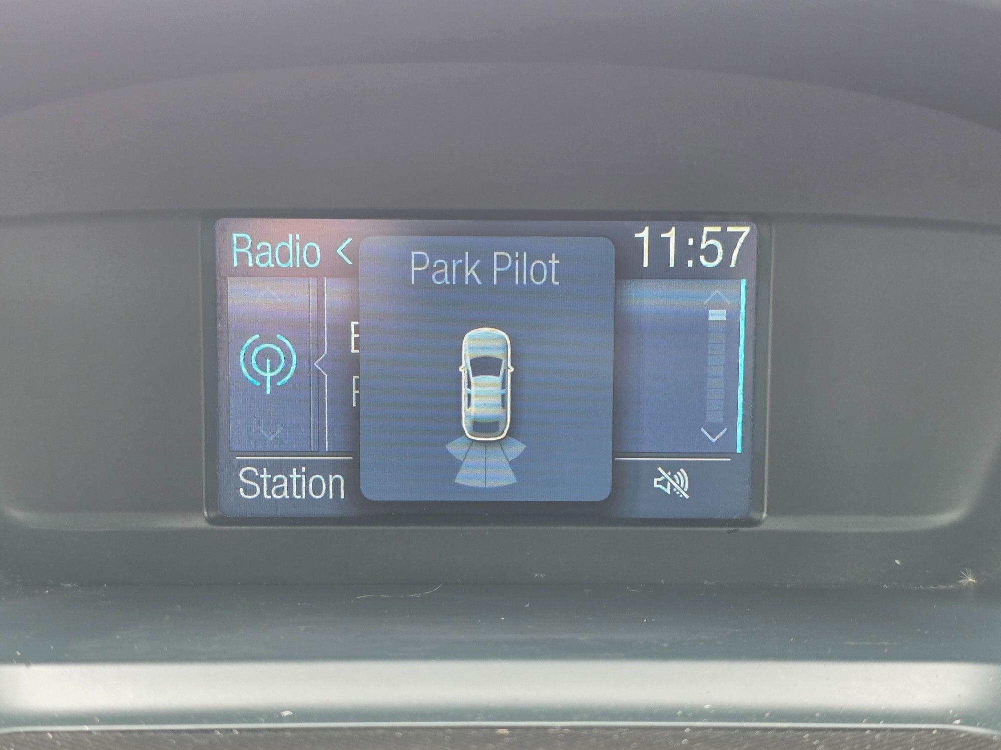 Ford Grand C-Max view 20