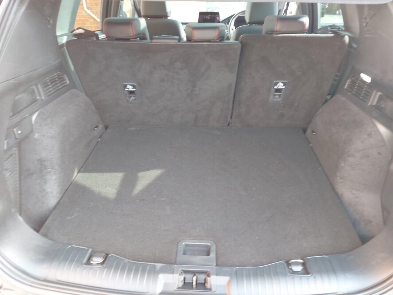 Ford Kuga view 18
