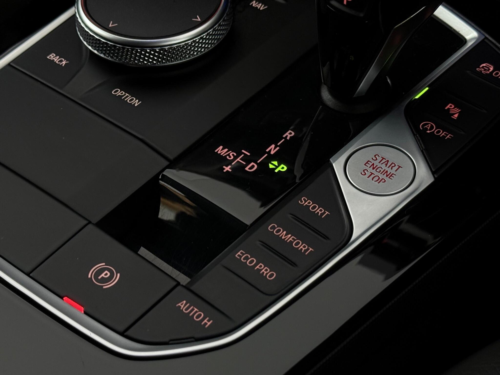 BMW 2 Series view 18