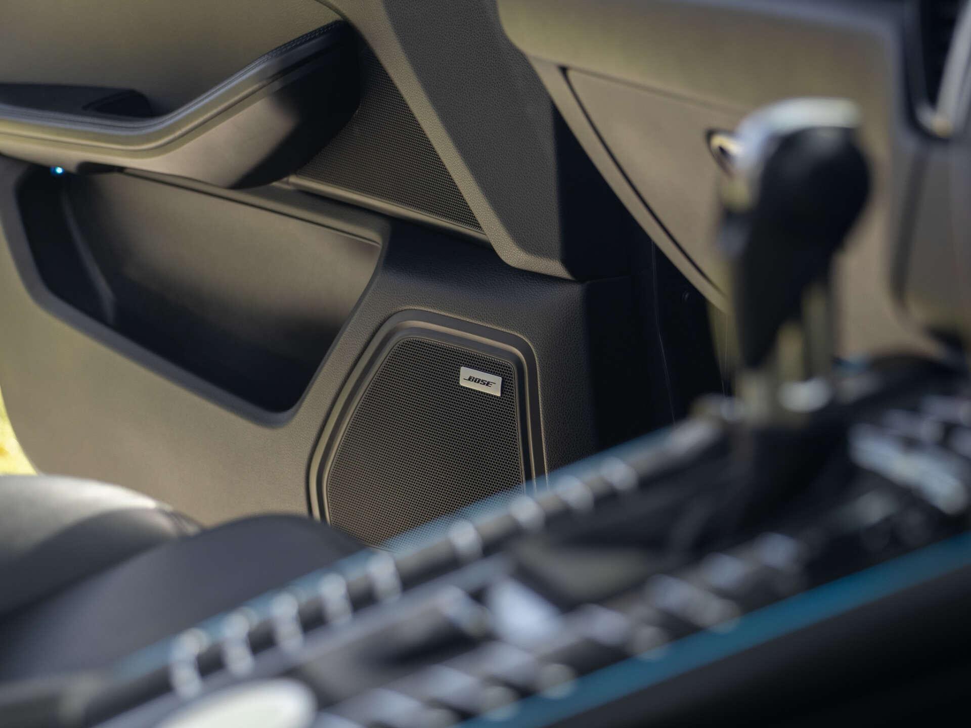 Porsche Macan view 24