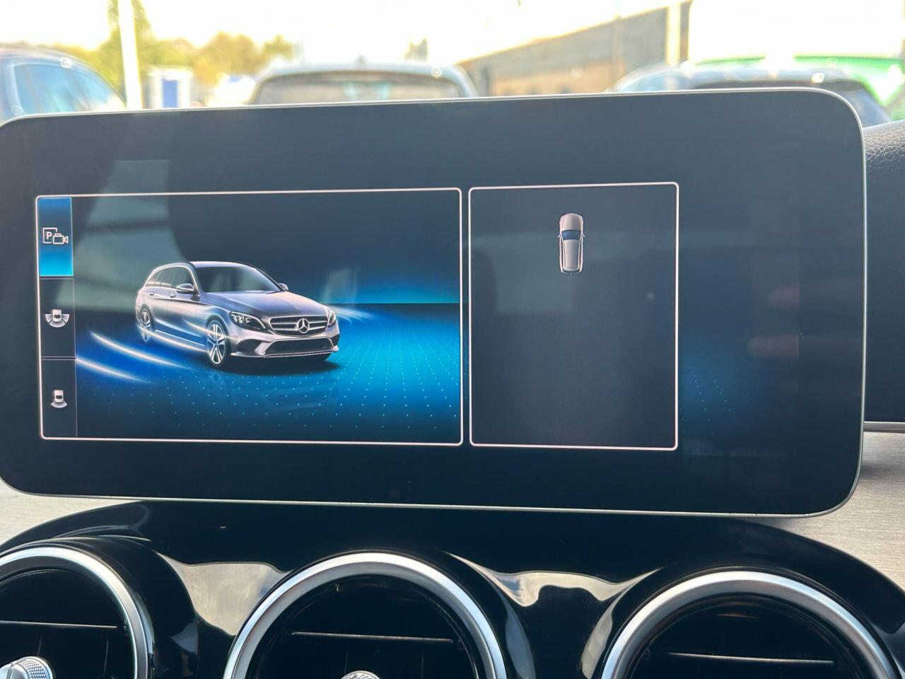 Mercedes-Benz C Class view 19