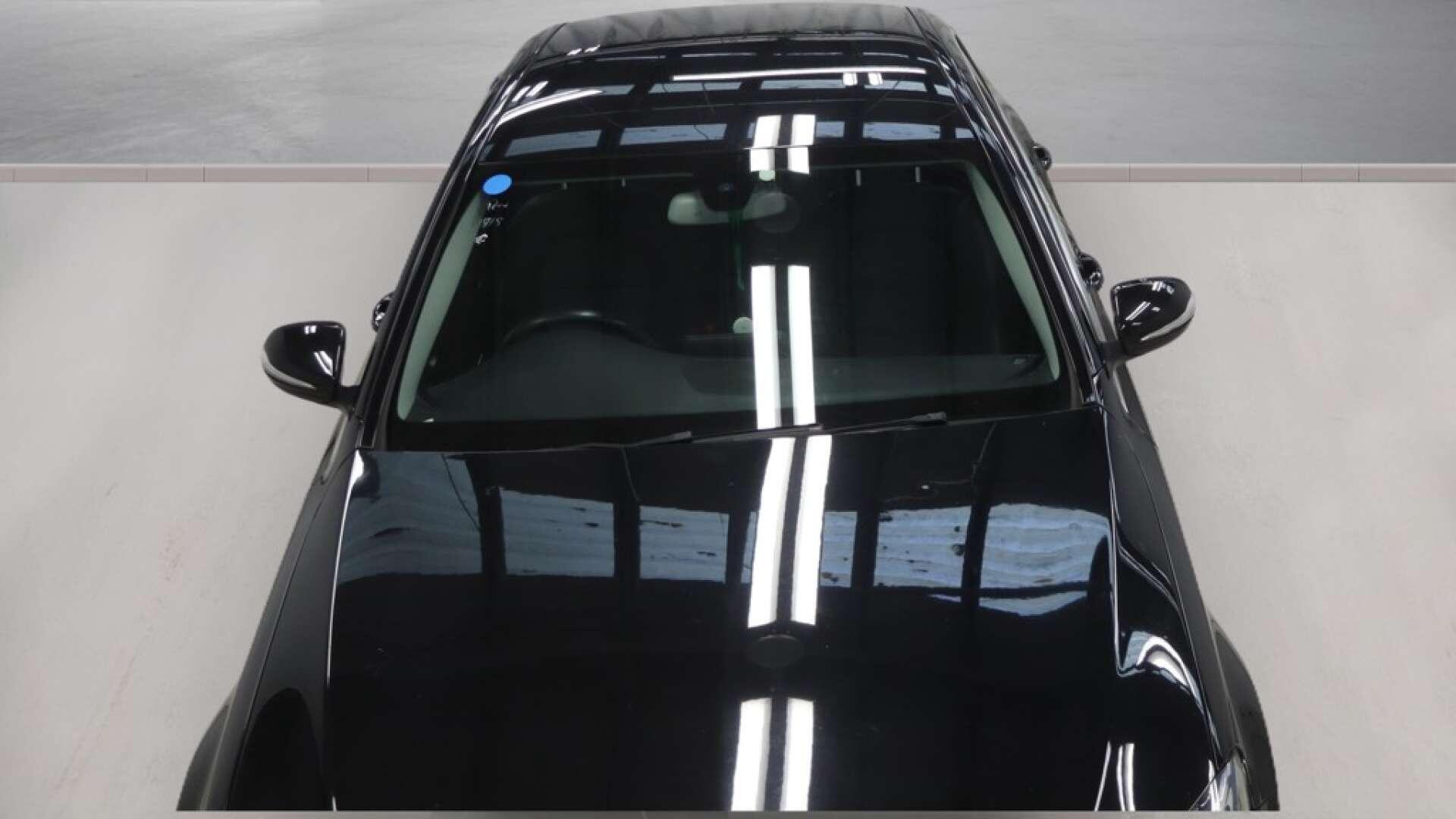 Mercedes-Benz C Class view 7