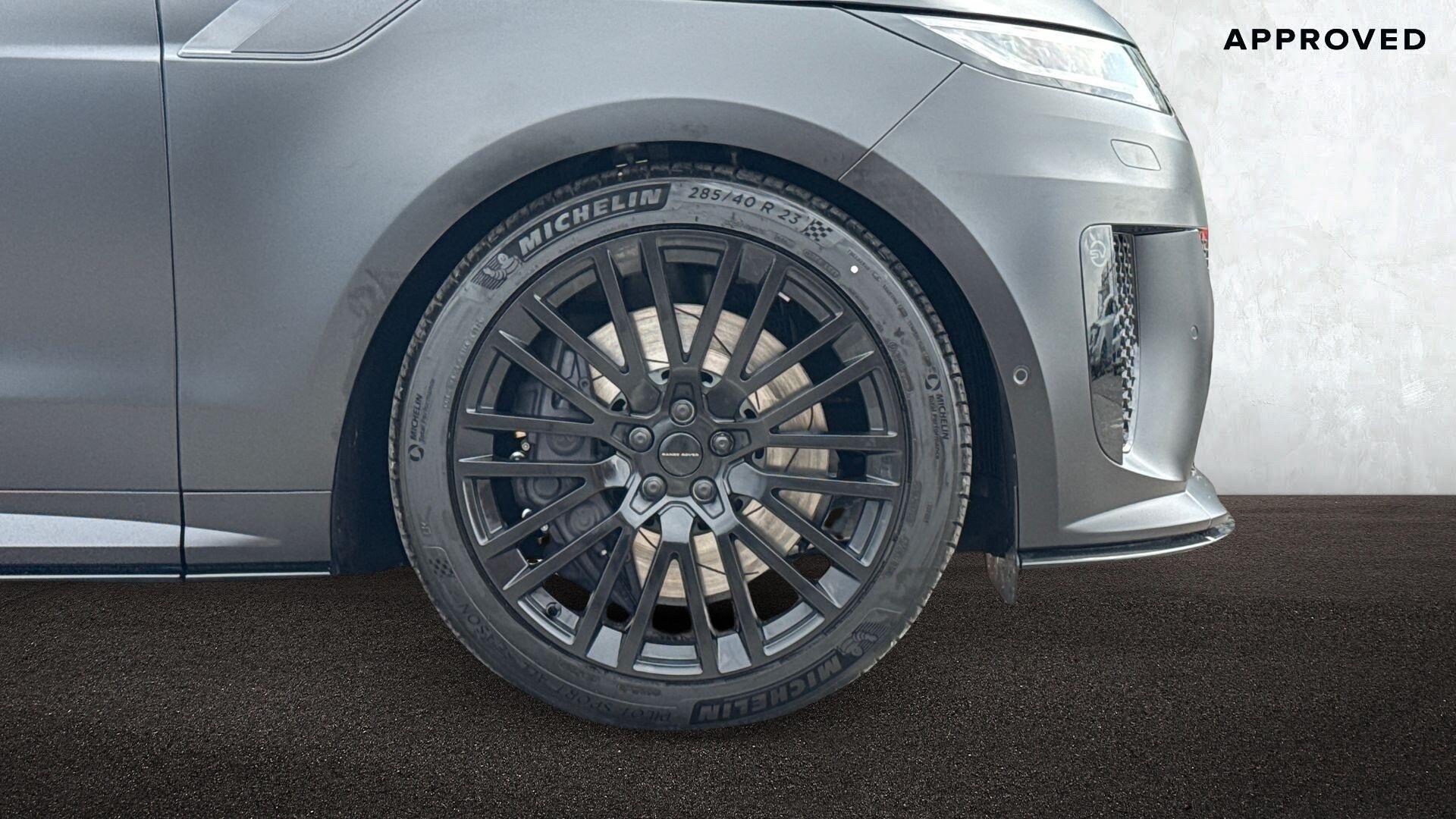Land Rover Range Rover Sport view 8