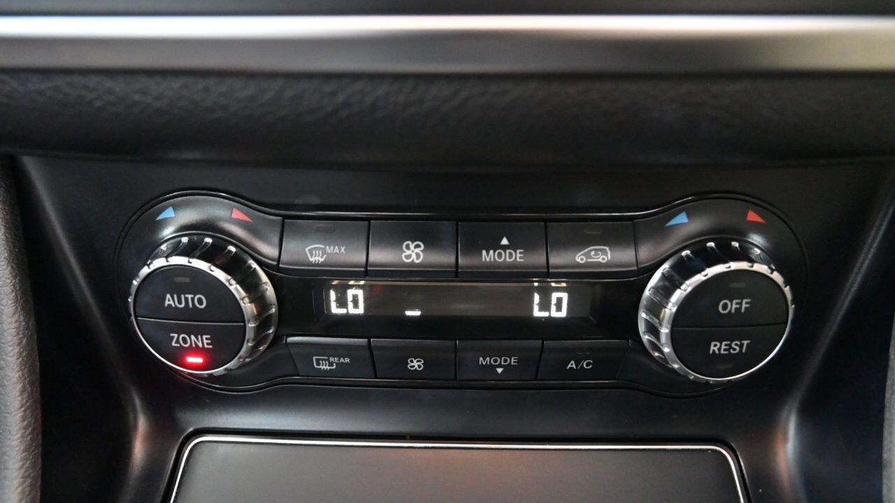 Mercedes-Benz Cla view 32