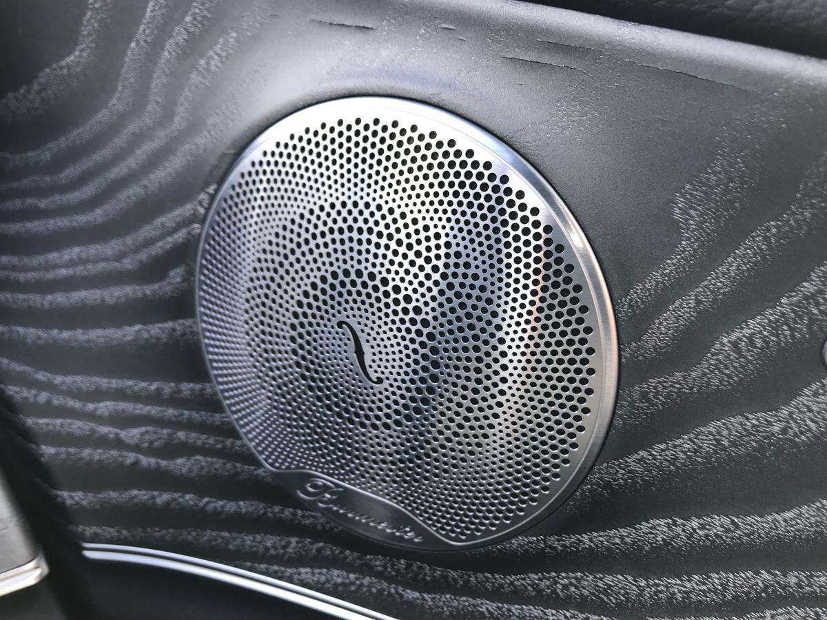 Mercedes-Benz E-Class view 21