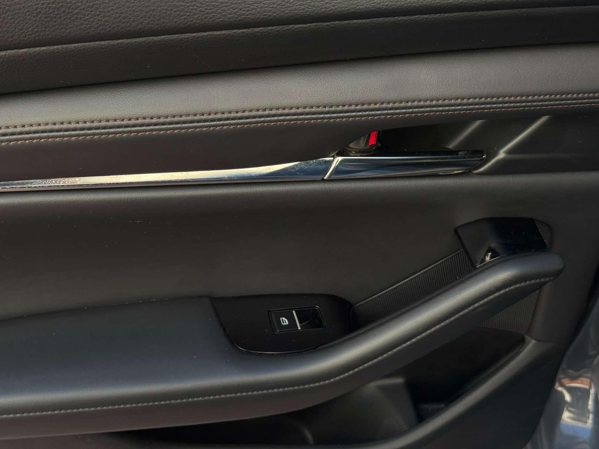 Mazda Skyactiv-G view 41