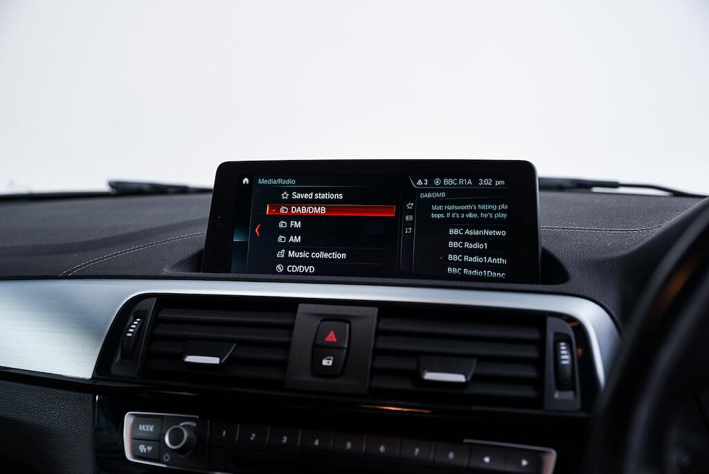 BMW 2 Series view 22