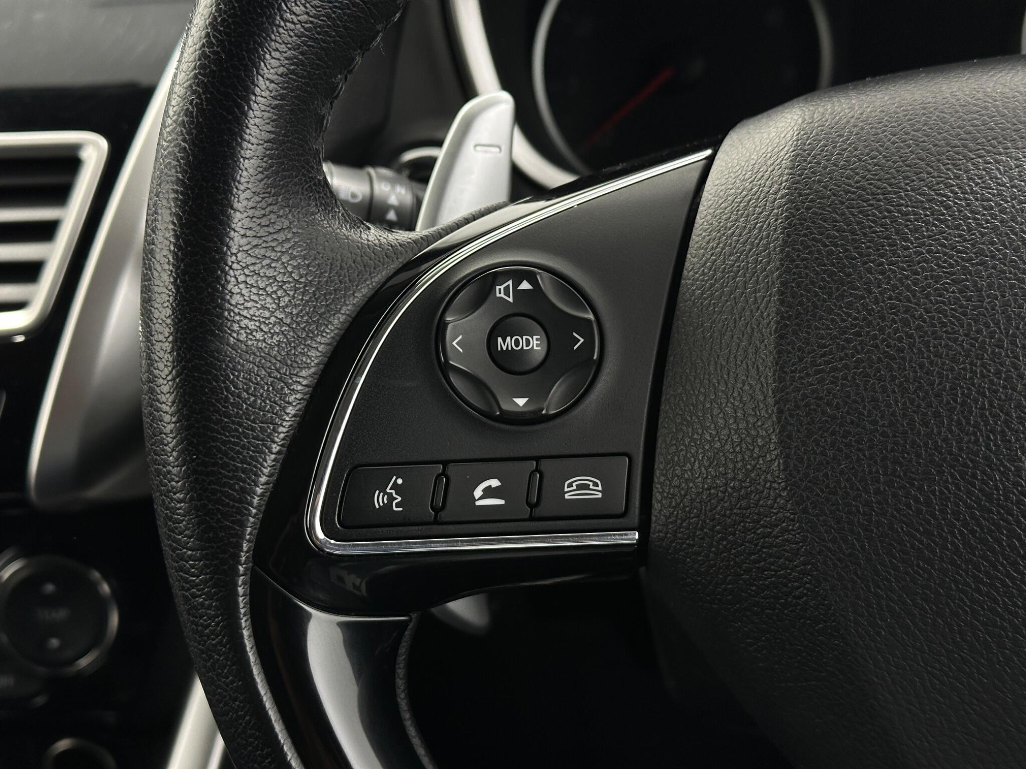 Mitsubishi Eclipse Cross view 15