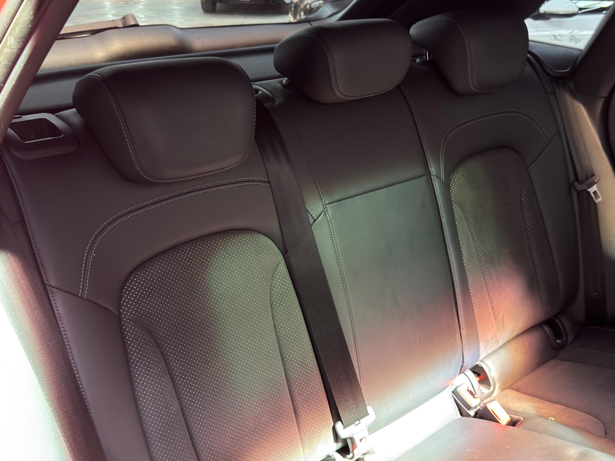 Audi Q3 view 54