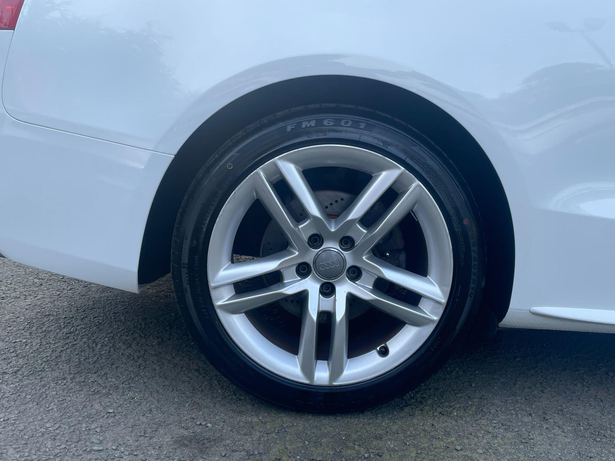 Audi A5 view 14