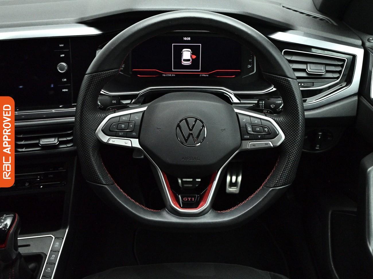 Volkswagen Polo view 9