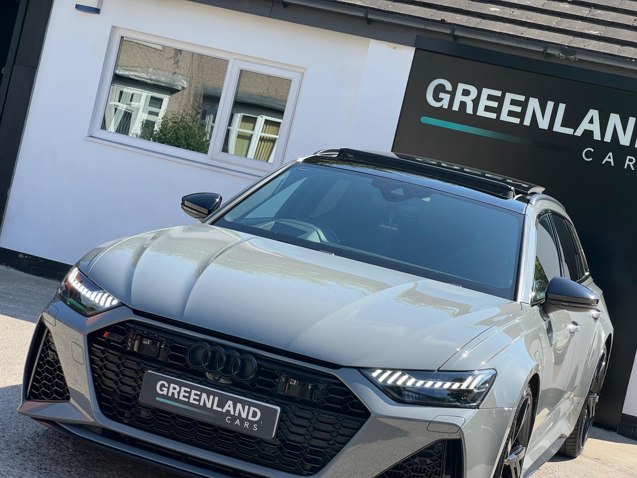 Audi RS6 view 19