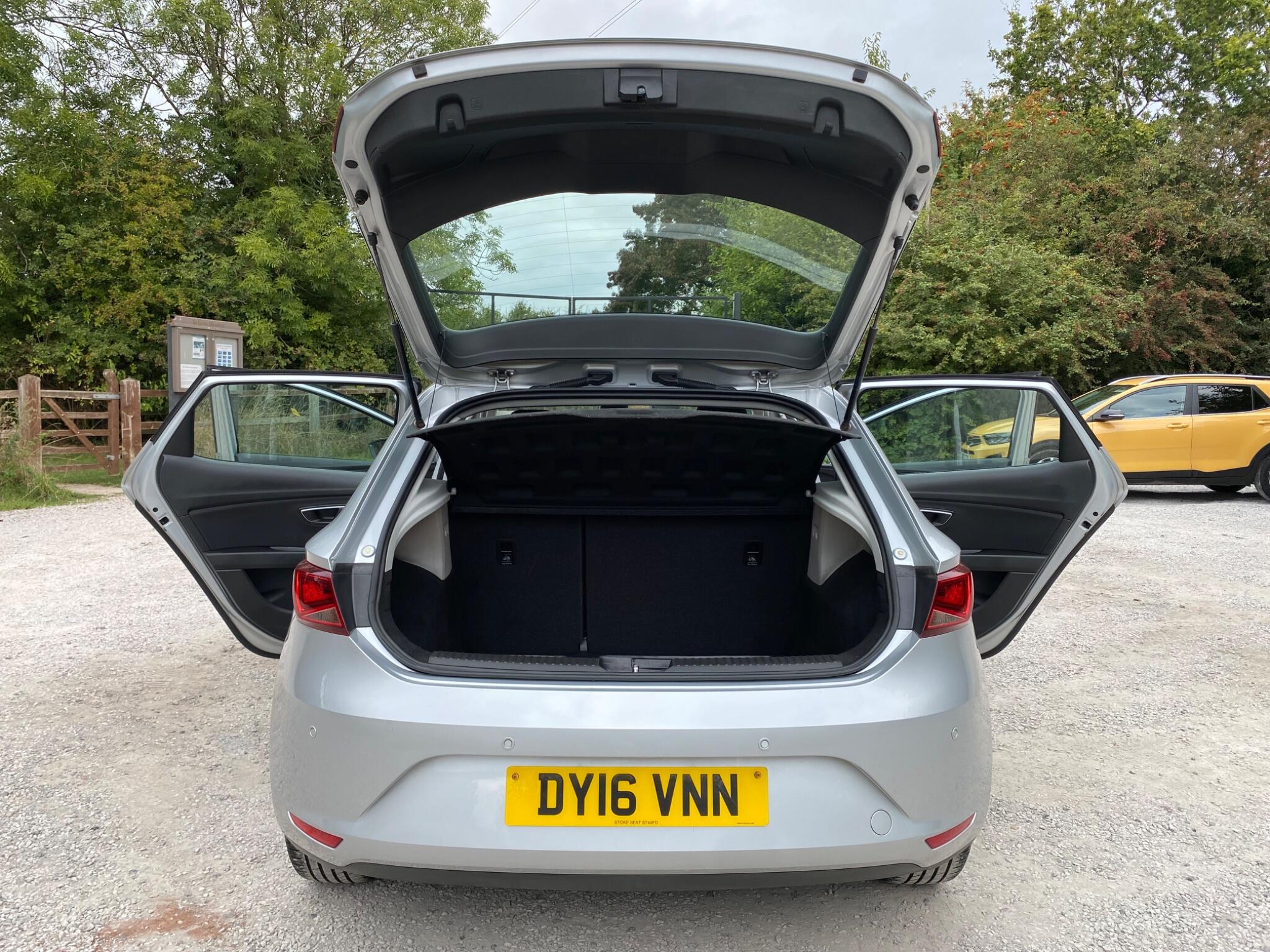 Seat Leon view 12