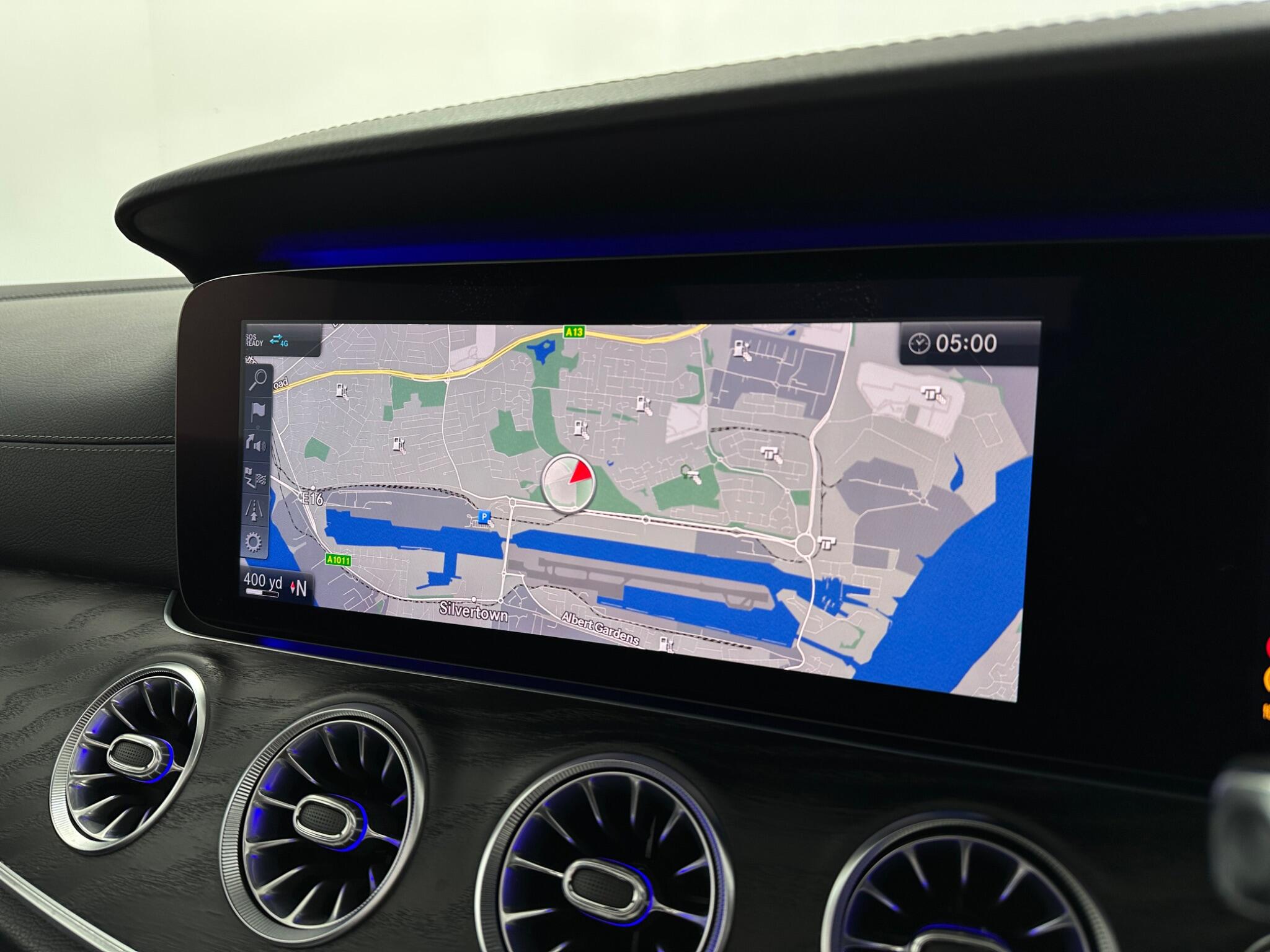 Mercedes-Benz E-Class view 25