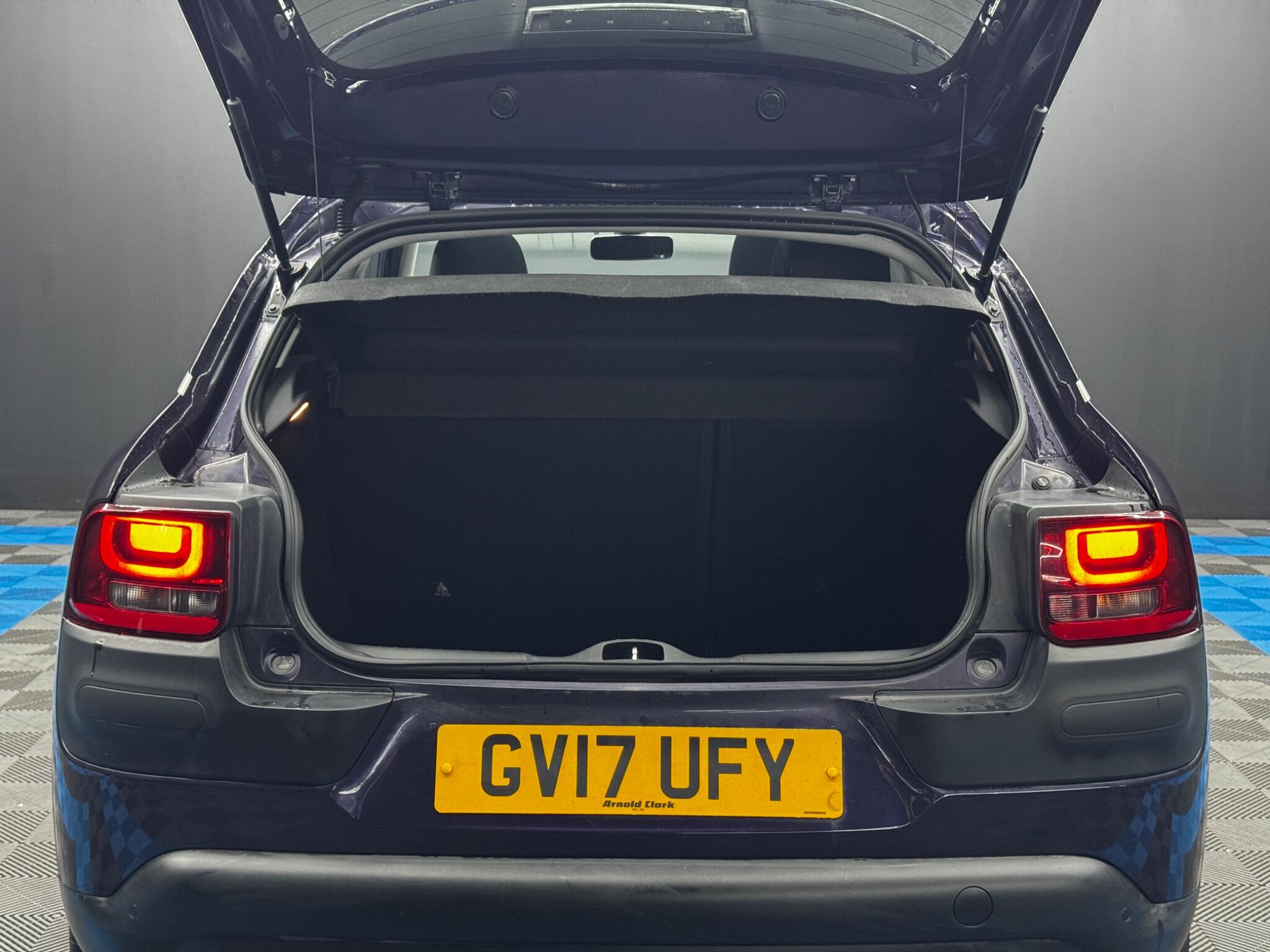 Citroen C4 Cactus view 34