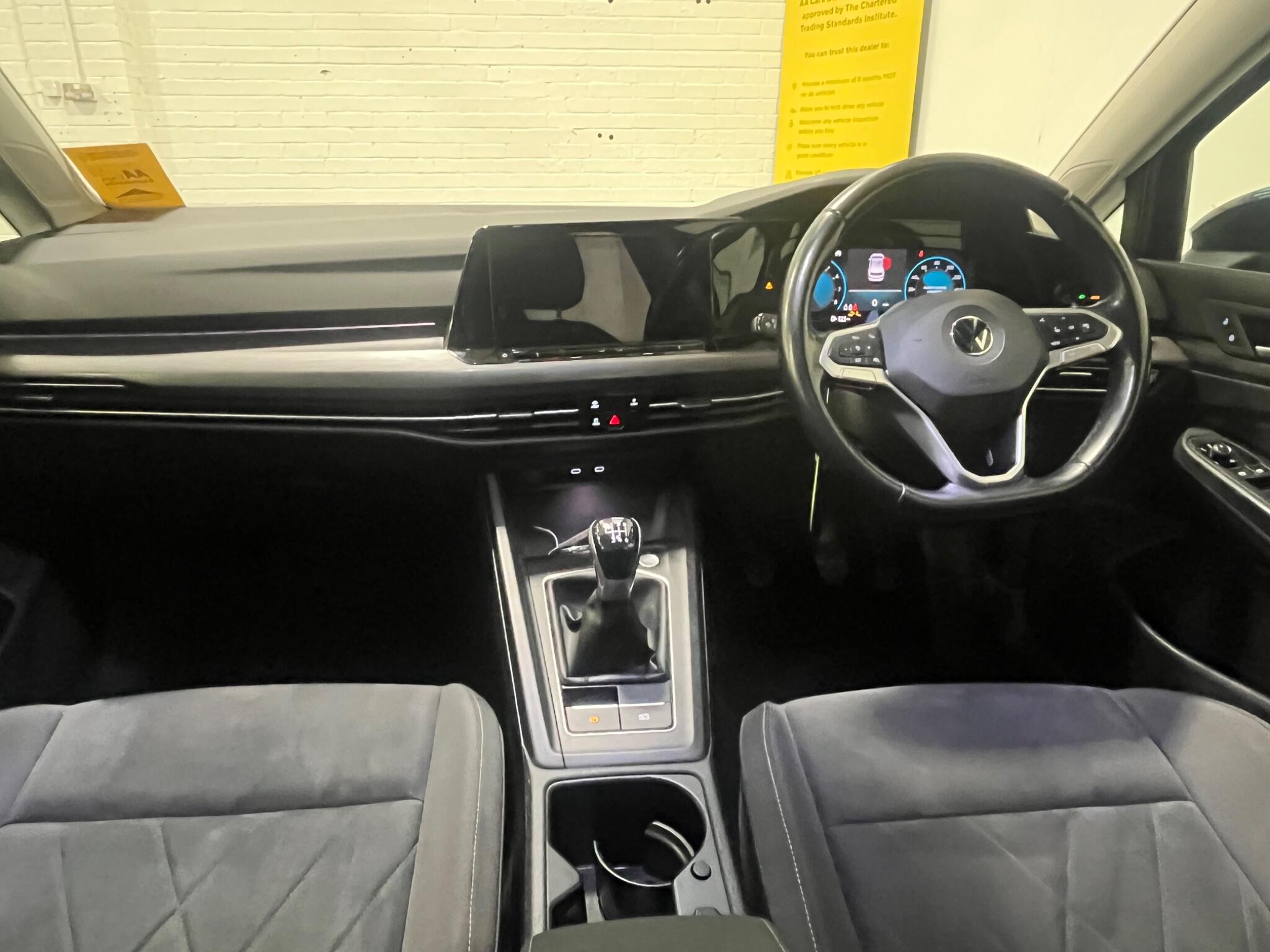 2020 Volkswagen Golf 1.5 TSI Style Euro 6 (s/s) 5dr • 63,000 miles image 15