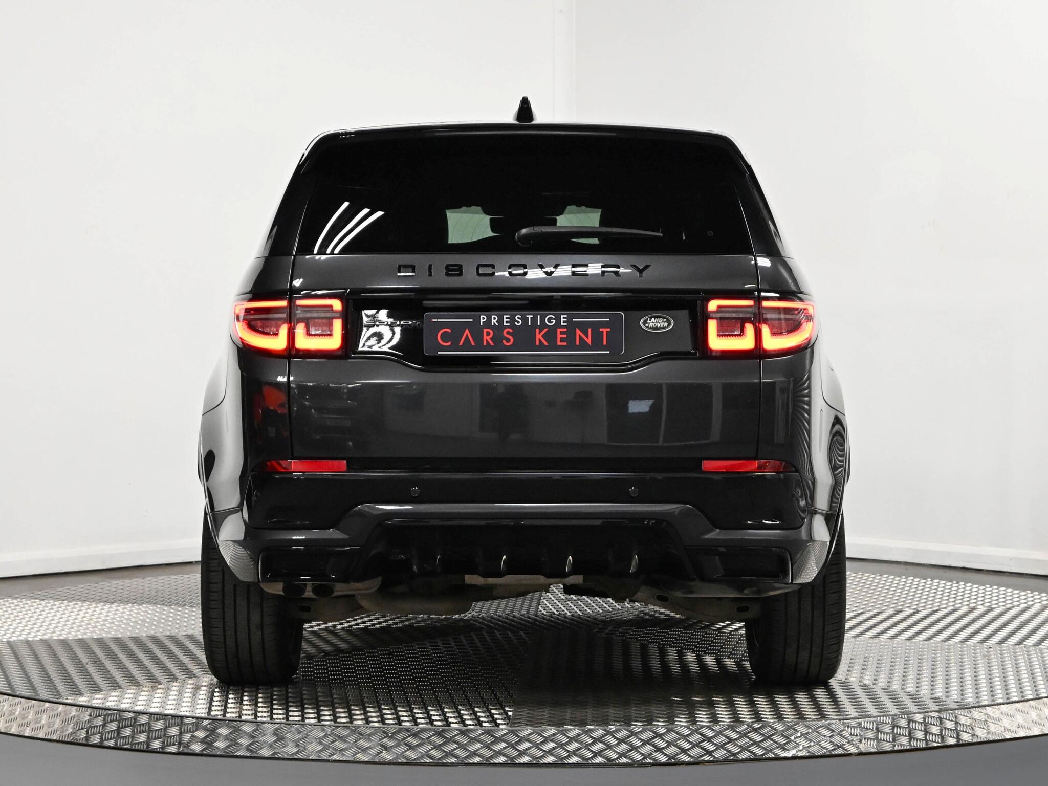 Land Rover Discovery Sport view 21