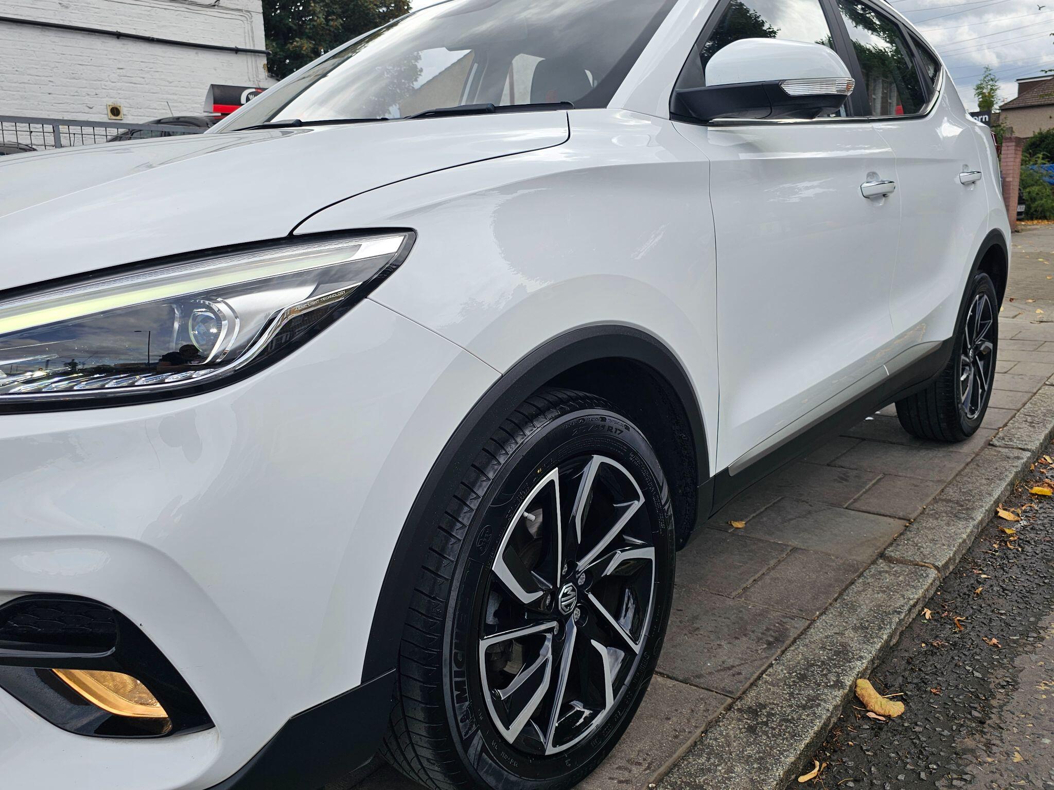 MG ZS view 18