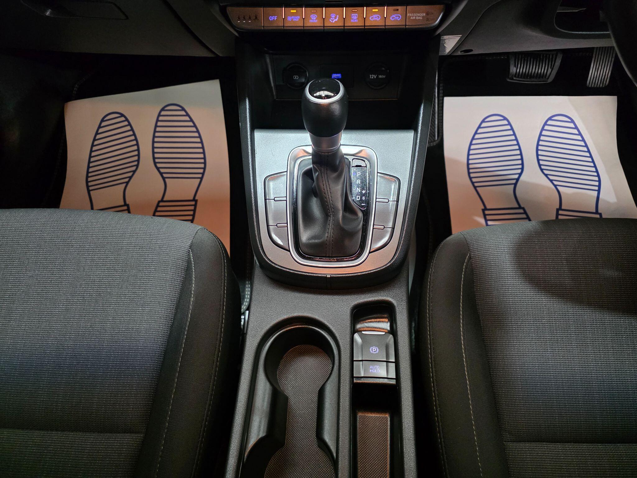 Hyundai Kona view 10