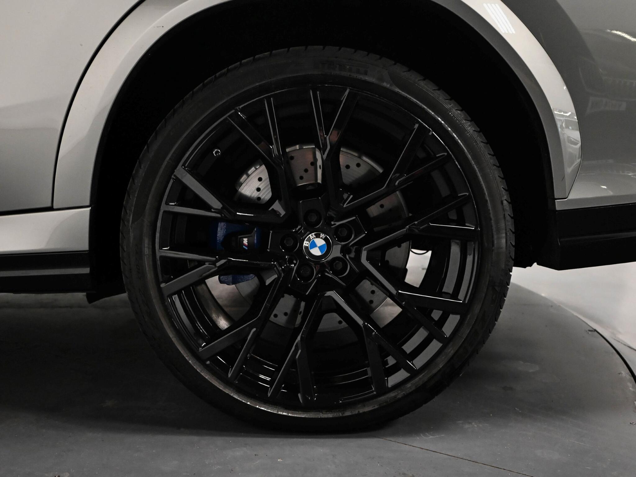 BMW X6 M view 66