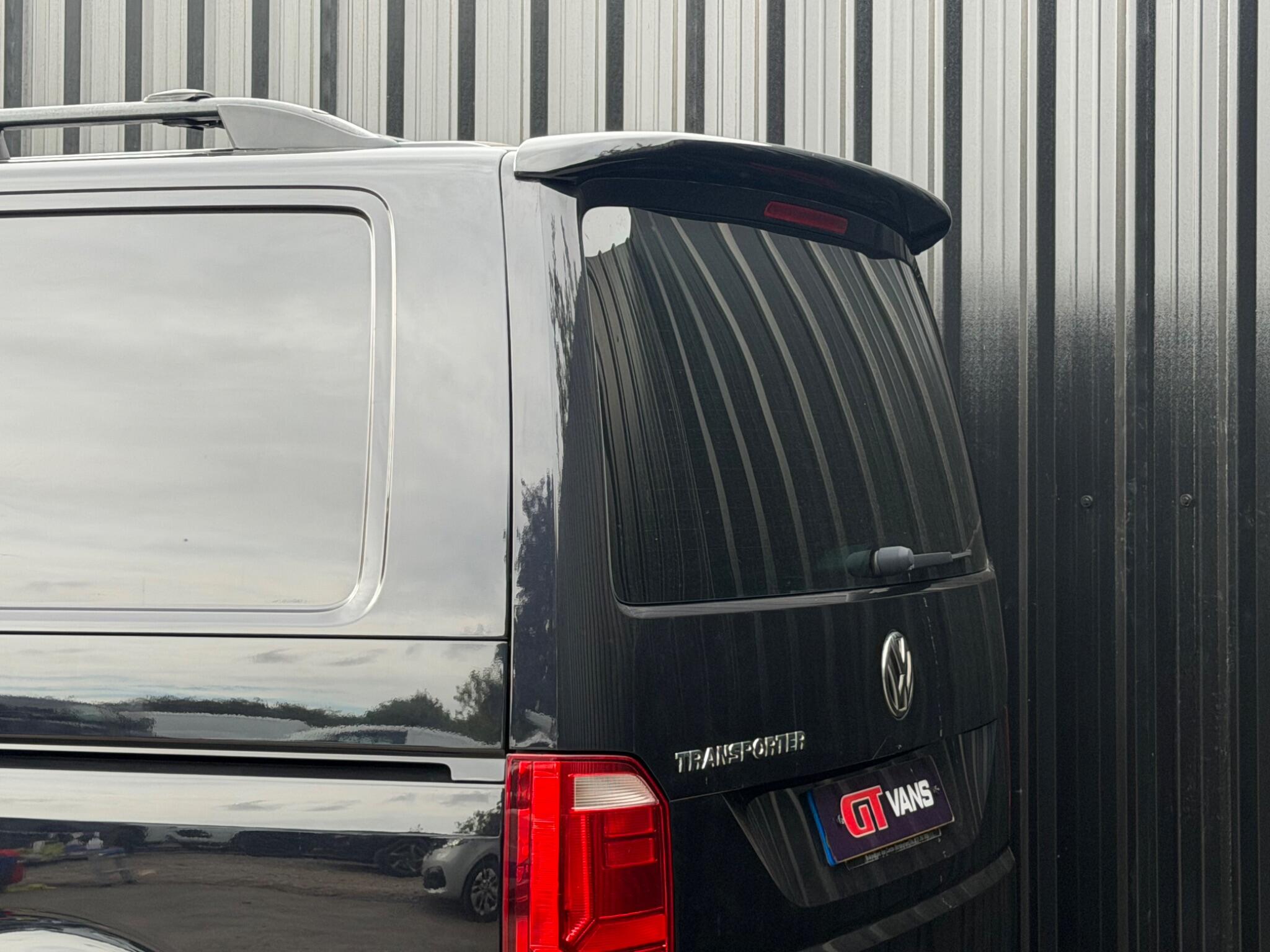 Volkswagen Transporter view 50