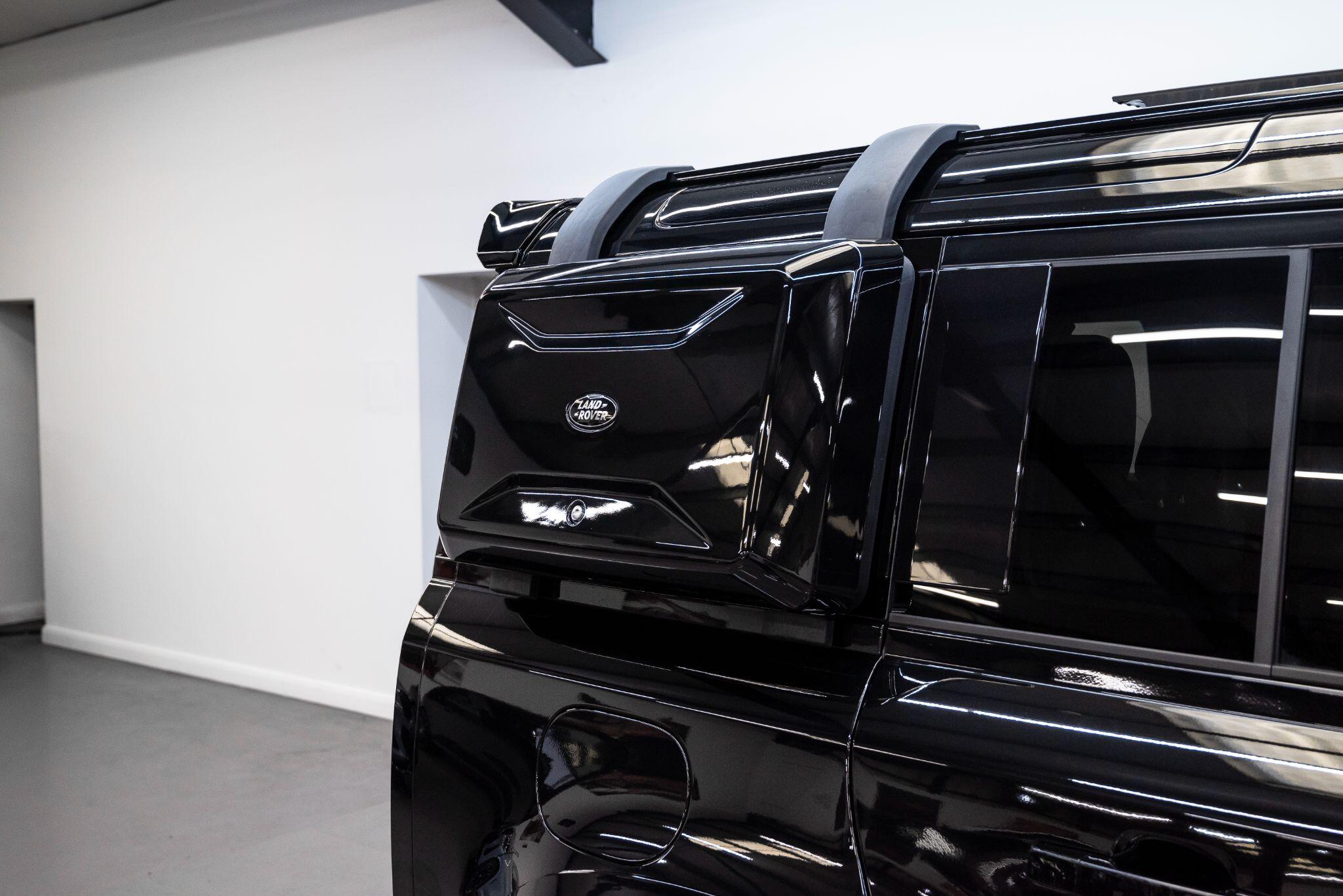 Land Rover Defender view 60
