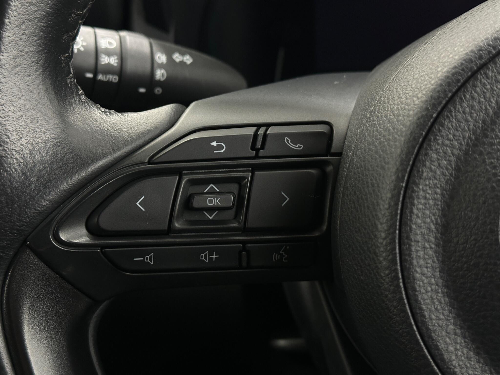Toyota Yaris Cross view 15