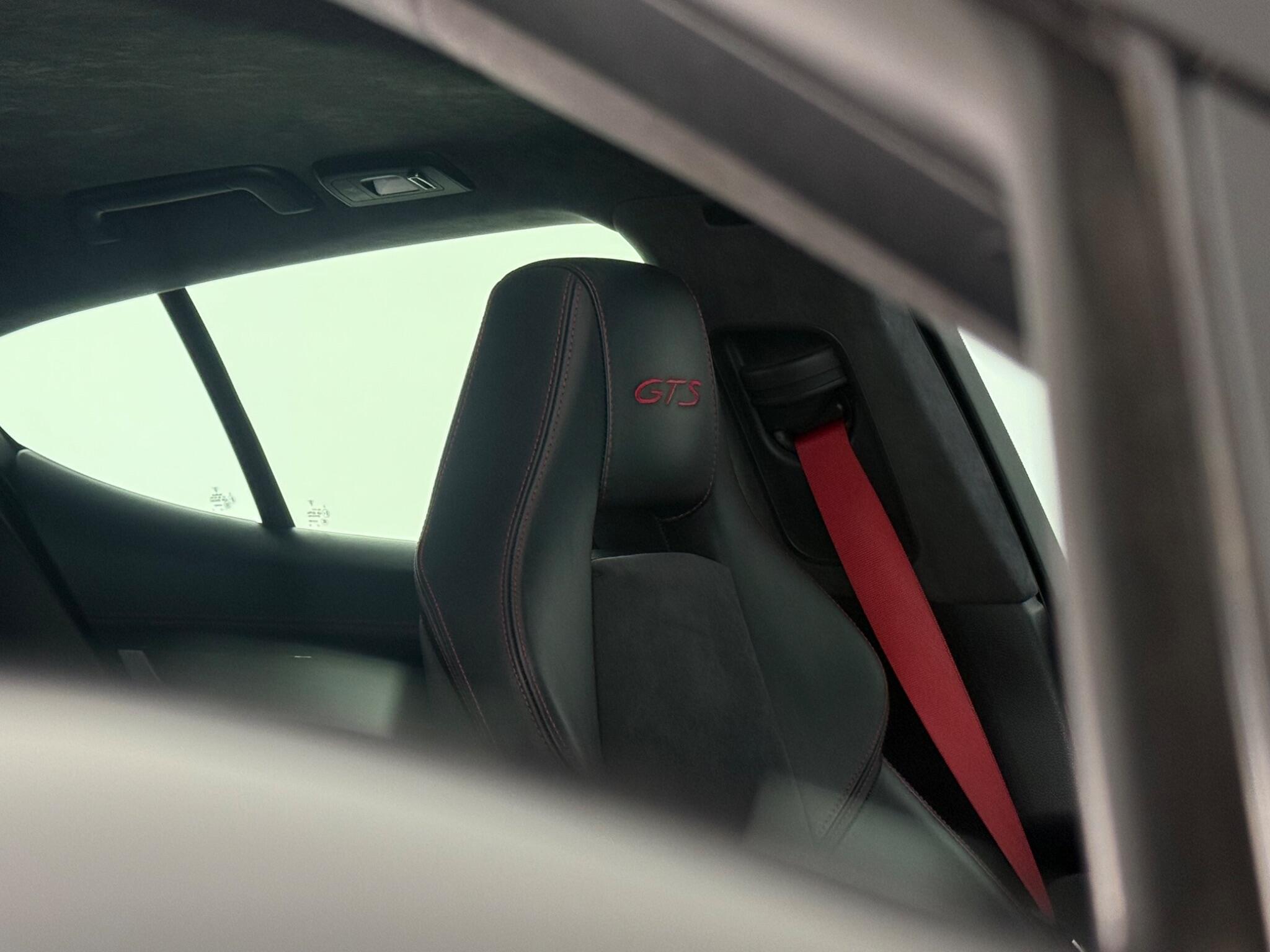 Porsche Panamera view 24