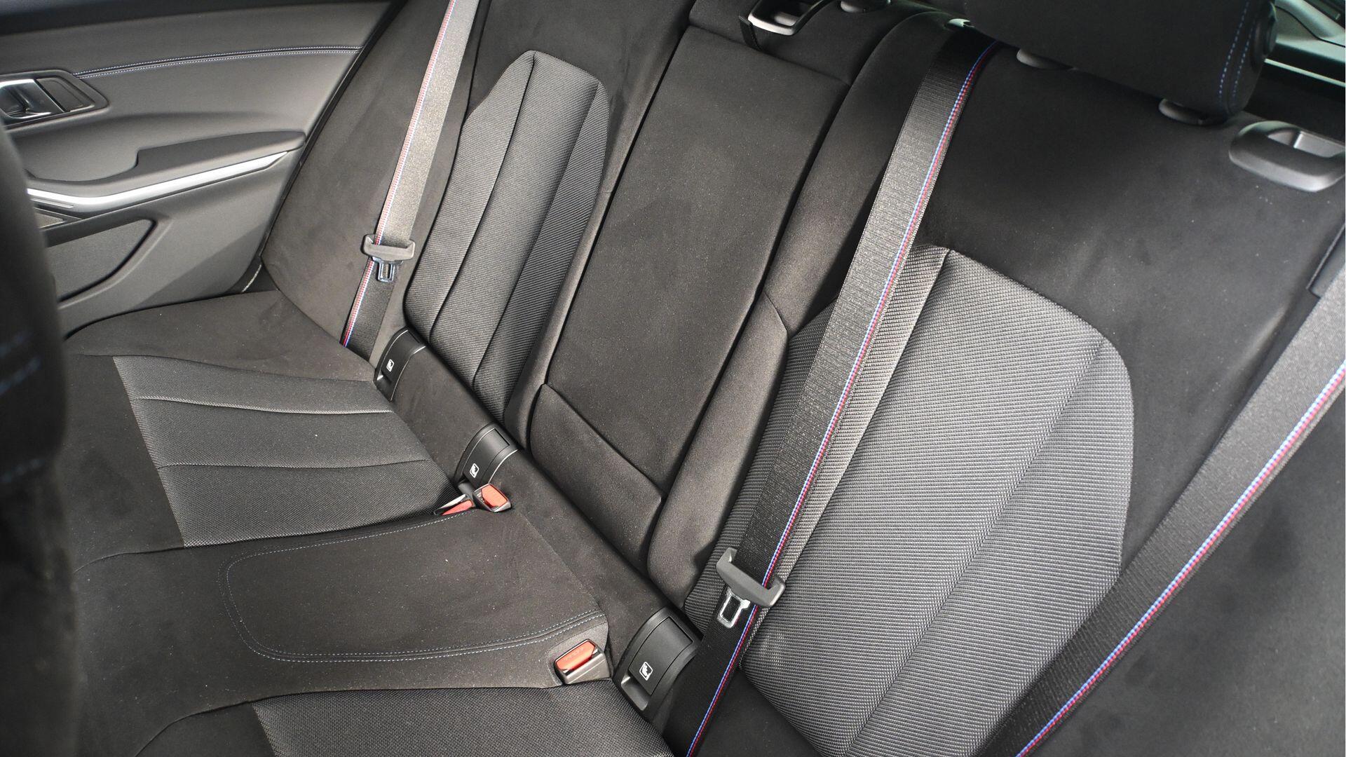 BMW 3 Series view 12